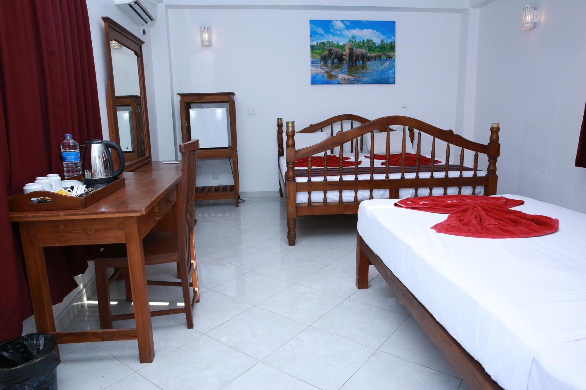 Mirissa Heights Otel Dış mekan fotoğraf